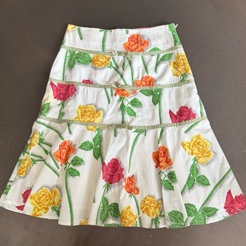 Anthropologie Elevenses Floral A-Line Skirt White Red Yellow Roses Bow A…